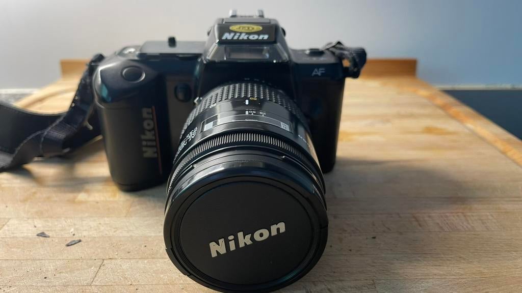 Fototoestel Nikon analoog, Audio, Tv en Foto, Ophalen, Zo goed als nieuw, Nikon