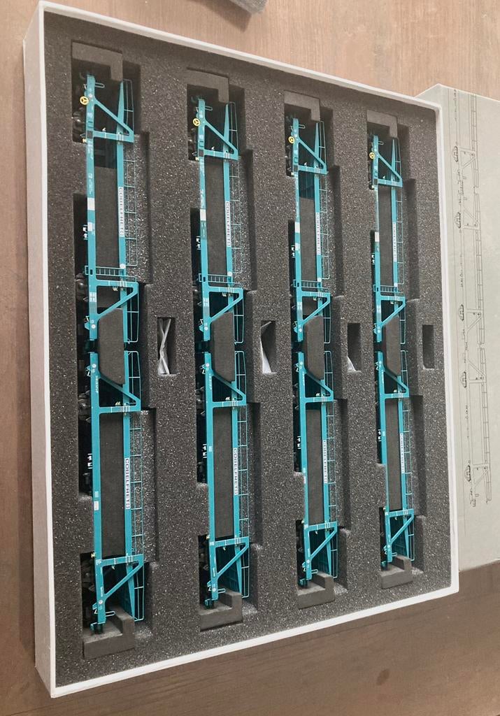 LS Models laaers set 4 autotraportwagons, Gelijkstroom, Ophalen, Overige merken, Nieuw