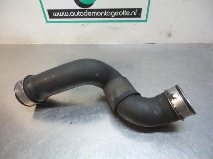 Tuyau intercooler d'un Mercedes C-Klasse (C-Klasse 00-), 3 mois de garantie, Utilisé, -, -