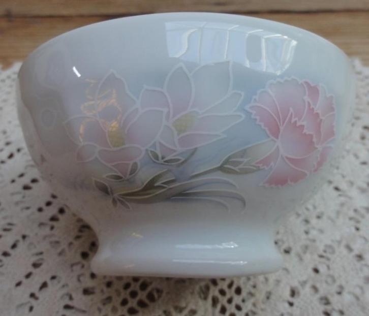 Vintage Frans spoelkommetje met pastel bloemen, Limoges, Antiek en Kunst, Curiosa en Brocante, Ophalen of Verzenden