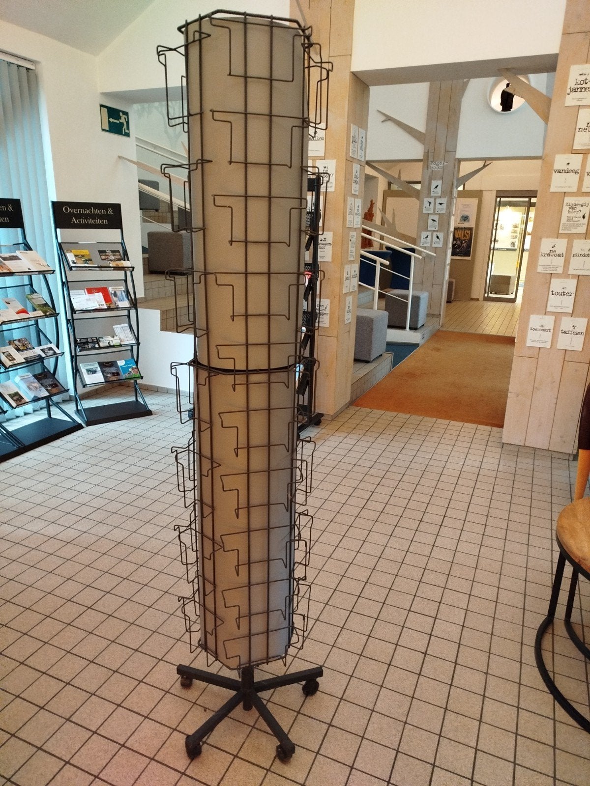 verkoopsstaander voor wenskaarten, Ophalen, Gebruikt