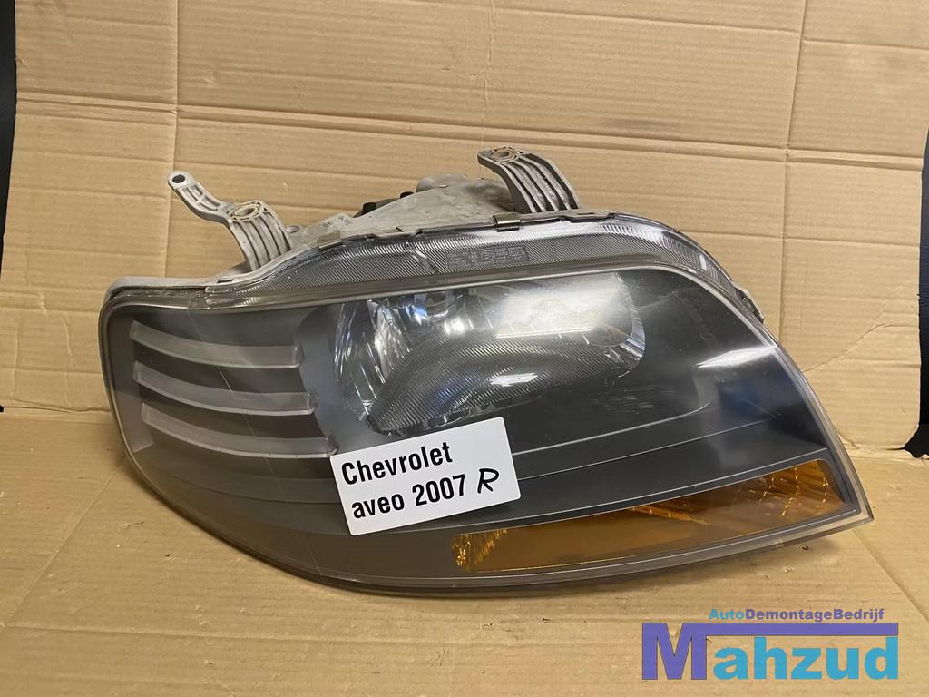 CHEVROLET AVEO Rechts koplamp, Info@gm.com, Chevrolet, Utilisé, Renaissance Center 300
48265  Detroit