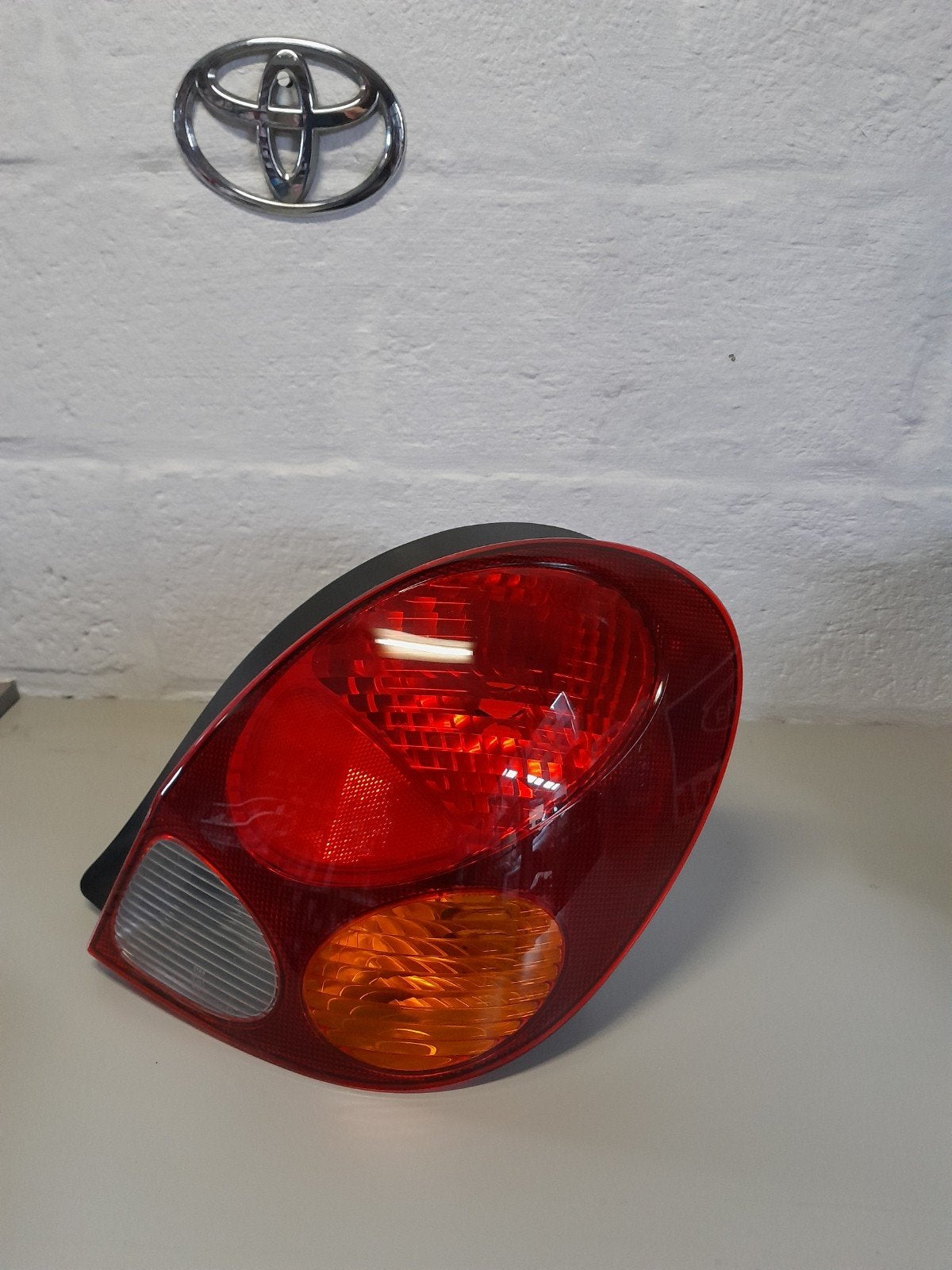 Achterlicht toyota  corolla 110, Auto-onderdelen, Ophalen, Toyota