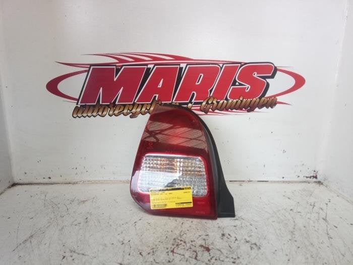 Achterlicht links van een Mitsubishi Colt, Gebruikt, -, -, Mitsubishi