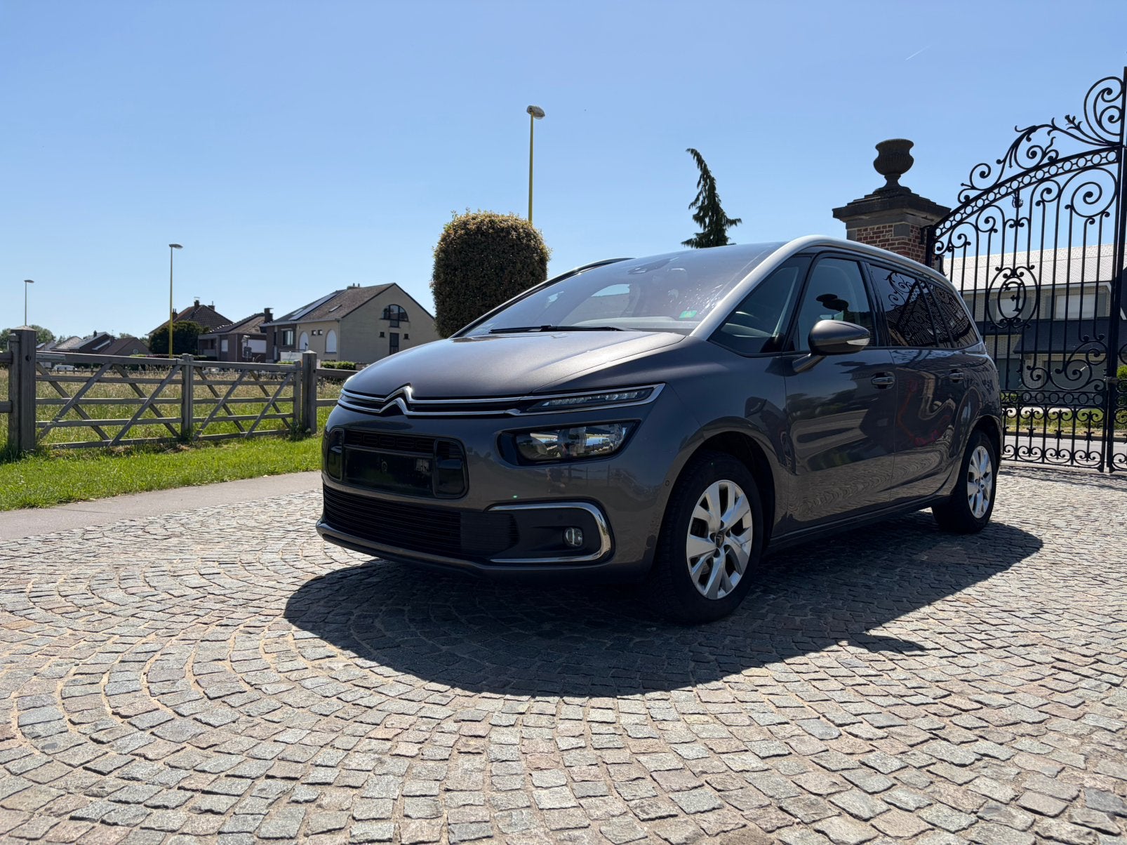 Citroën Grand C4 Picasso 1.2 Essence 130 ch 125 000 km, Autos, Citroën, Achat, Boîte manuelle, Particulier, Caméra de recul