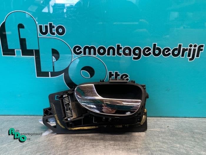 Poignée portière 2portes gauche d'un Peugeot 307 (307 01-), -, 3 mois de garantie, Utilisé, -