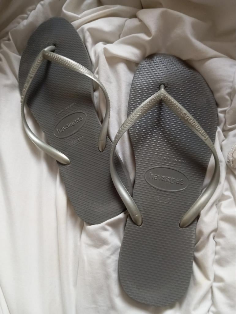 Havaianas - bracelets gris argenté, taille 41/42, Enlèvement ou Envoi