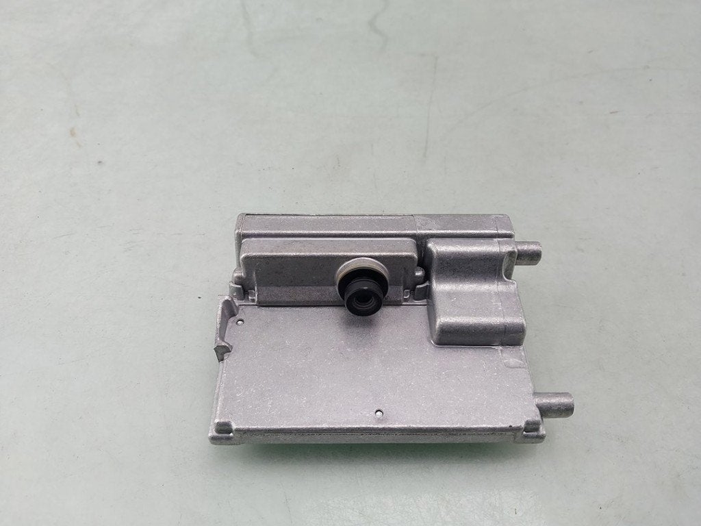 CAMERA VOOR Skoda Octavia Combi (NXAC) (|5WA980653C|), Gebruikt, Info@skoda-auto.de, Skoda, Max-Planck-Straße  3-5
64331  Weiterstadt, DE