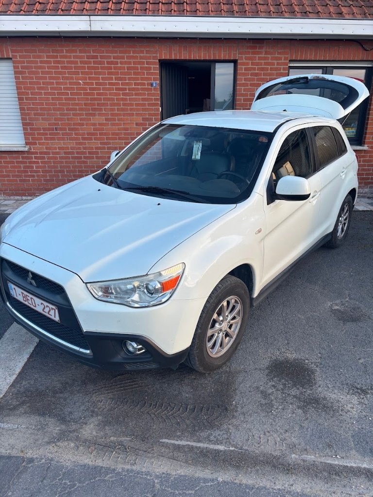 ASX Mitsubishi, Auto's, Voorwielaandrijving, Euro 5, Stof, Zwart