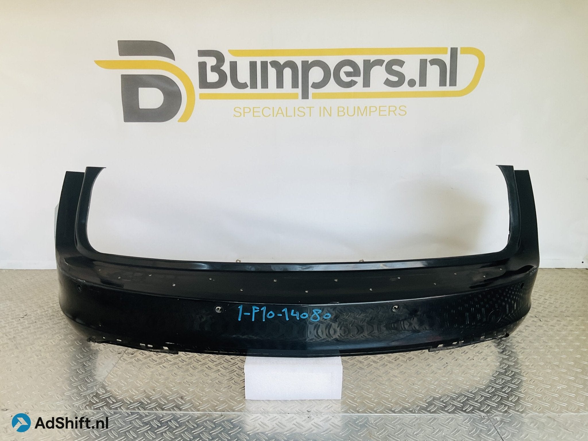 Bumper Opel Insignia Sport Tourer 13239098 Achterbumper 1-F1, Bumper