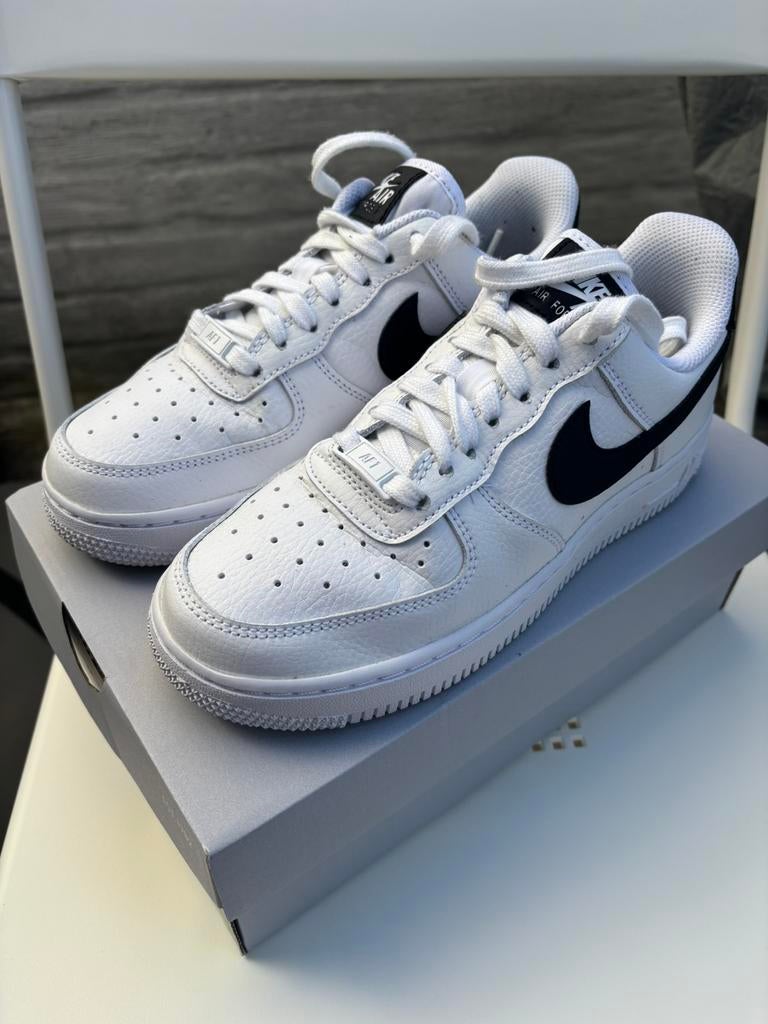 Nike Air Force 1 (Wit/Zwart) - Maat 36,5, Wit, Ophalen of Verzenden, Zo goed als nieuw, Sneakers