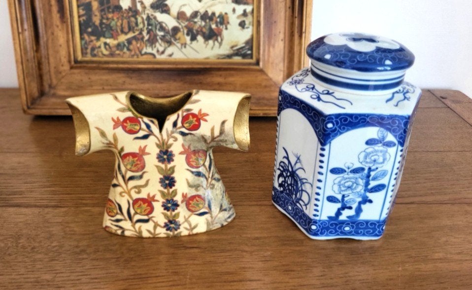 1 Vase caftan peint à la main + 1 pot à thé  porcelaine, Enlèvement ou Envoi