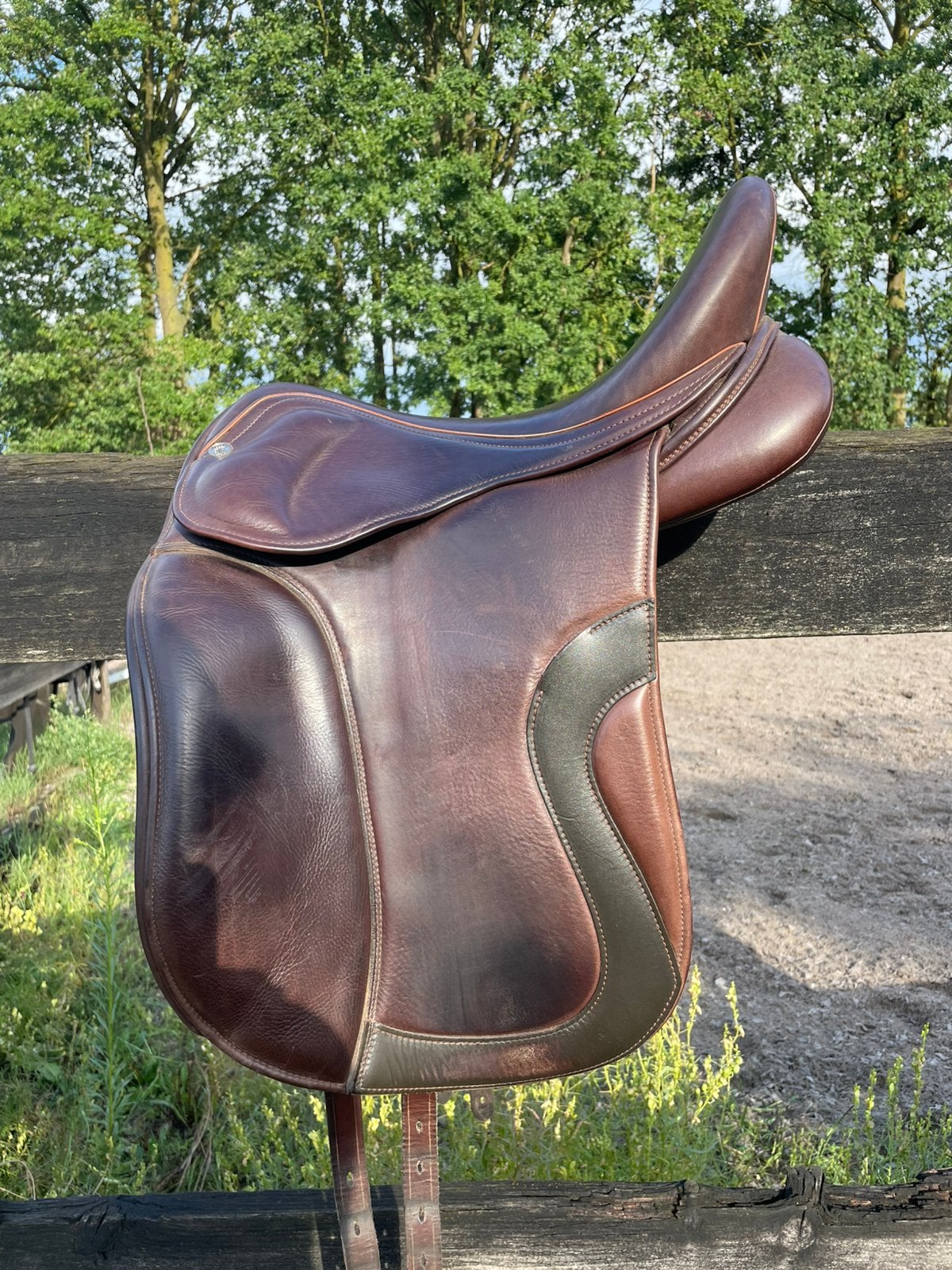 Kingsley dressuur zadel 17,5 inch, Dieren en Toebehoren, Paarden en Pony's | Zadels, Ophalen of Verzenden, Zo goed als nieuw, Kingsley