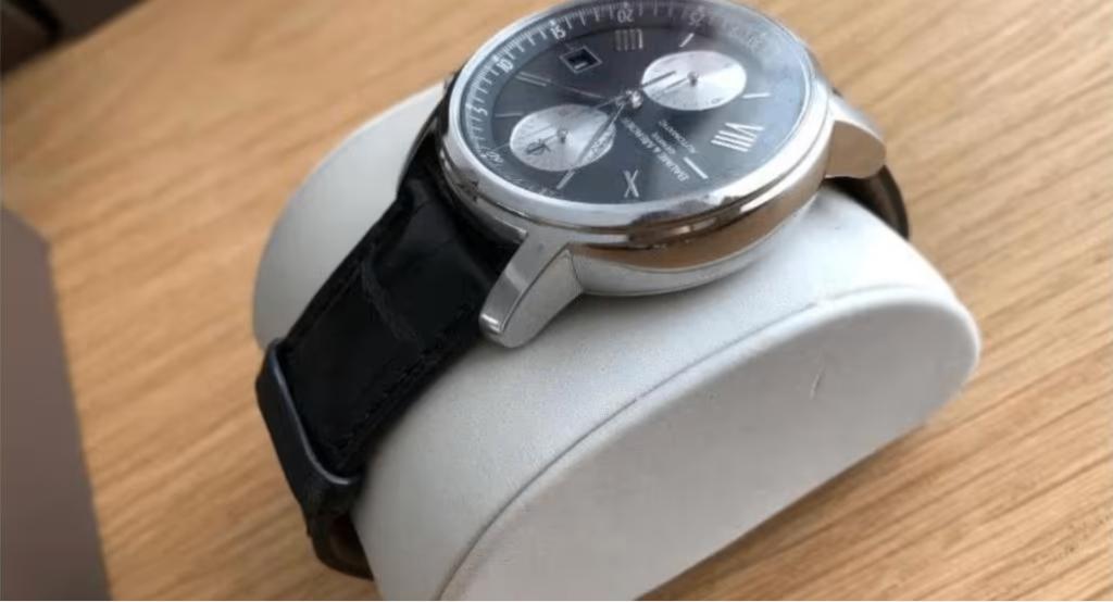 uurwerk Baume et Mercier, Ophalen