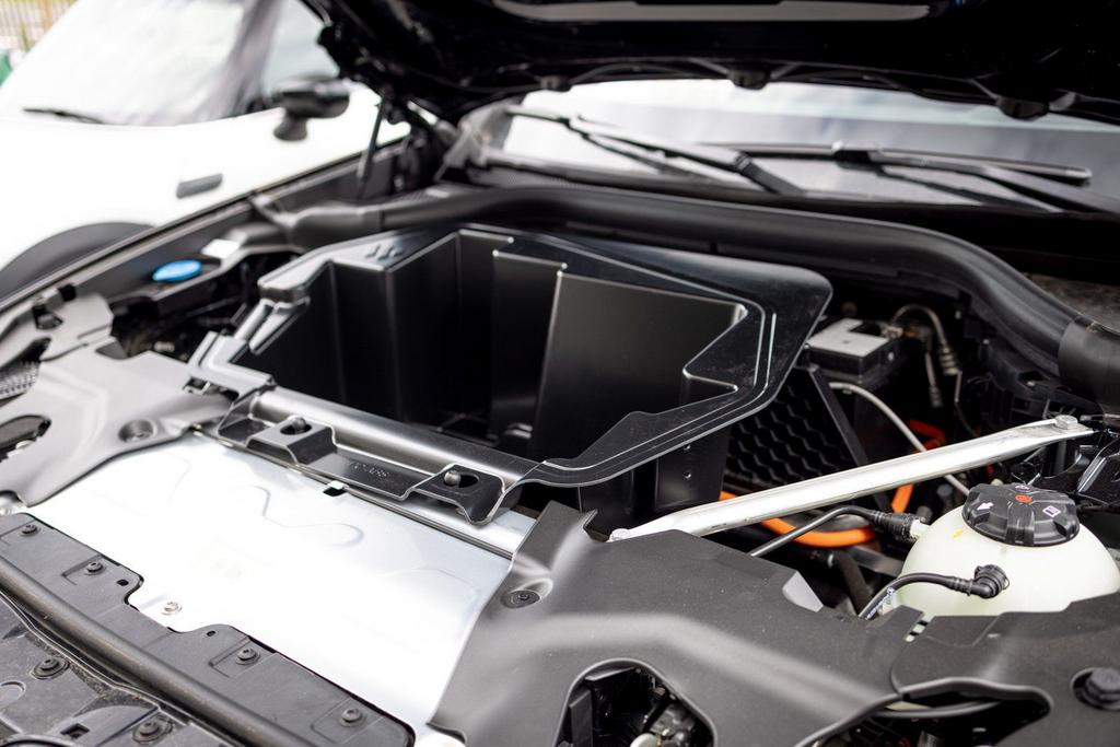 BMW IX3 FRUNK ( FRont-trUNK), -, -, Nieuw, Ophalen of Verzenden