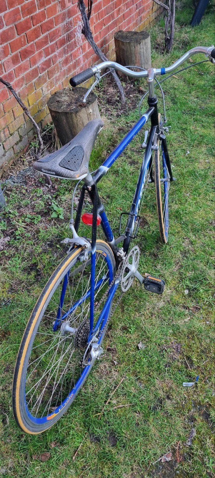 Koersfiets zeer goed staat 16.versnellingen 28.inch aluminum, Fietsen en Brommers, Ophalen of Verzenden