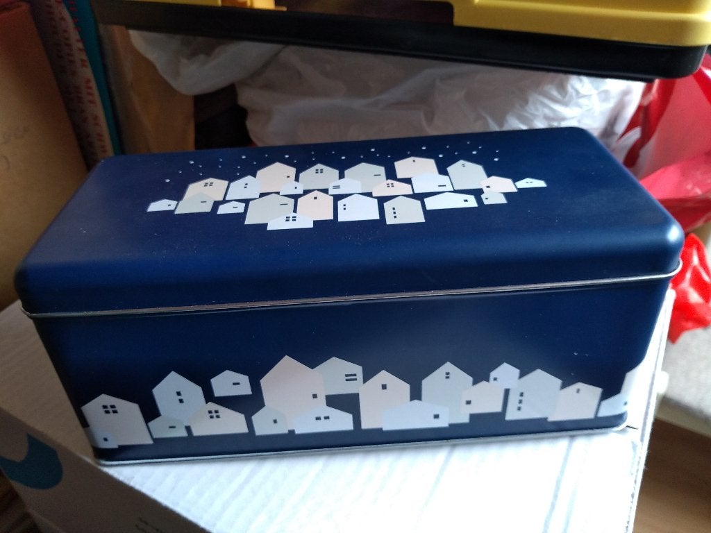 blikken doos huizen blauw rechthoek kerst koekjes blik, Collections, Enlèvement ou Envoi, Comme neuf, Biscuits