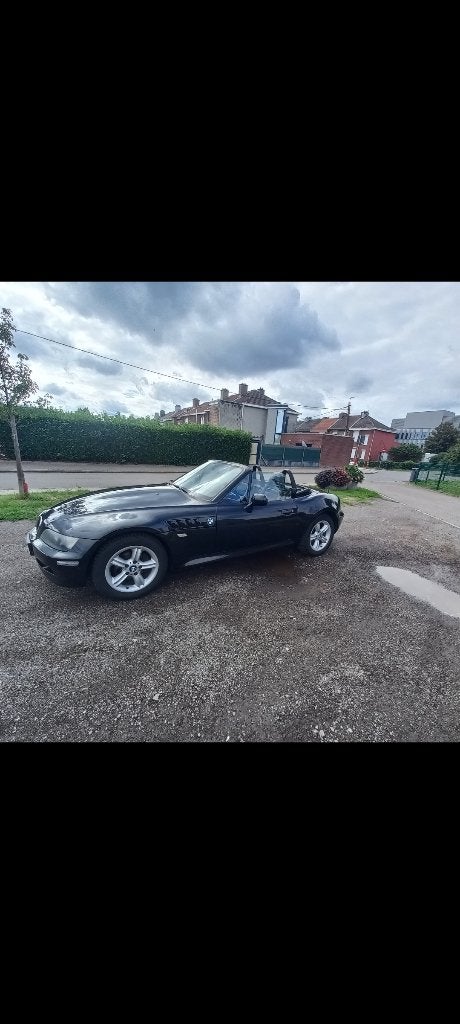 Bmw Z3  1.9  140cv  2001  257000Km  6450€, Auto's, Cabriolet, Zwart, Leder, Handgeschakeld
