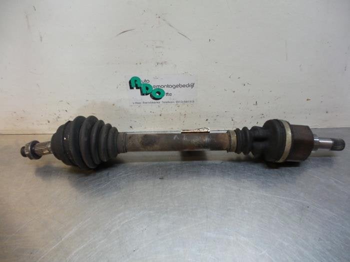 Arbre de transmission avant gauche d'un Peugeot 207 (207 06-, -, 3 mois de garantie, Utilisé, -
