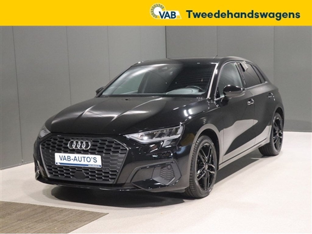 Audi A3   SPORTBACK 30 TFSI S-TRONIC MHEV, Auto's, Automaat, 116 g/km, Zwart, Zwart