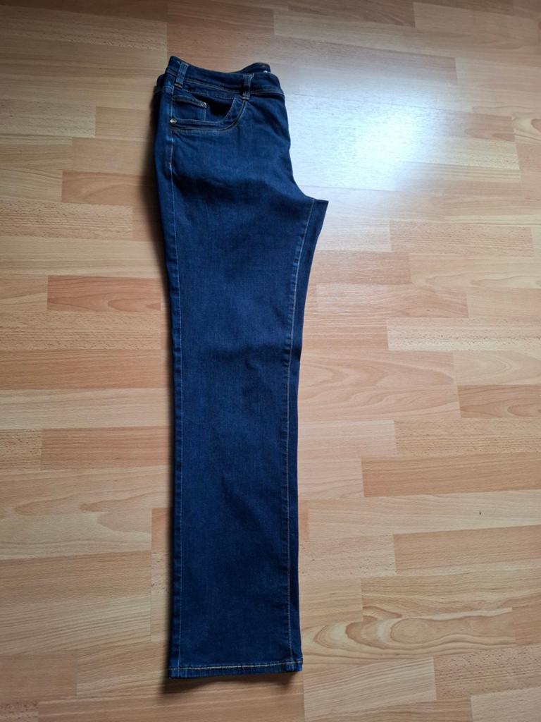 Leuke jeans straight M 32/32, Vêtements | Femmes, Jeans, Enlèvement
