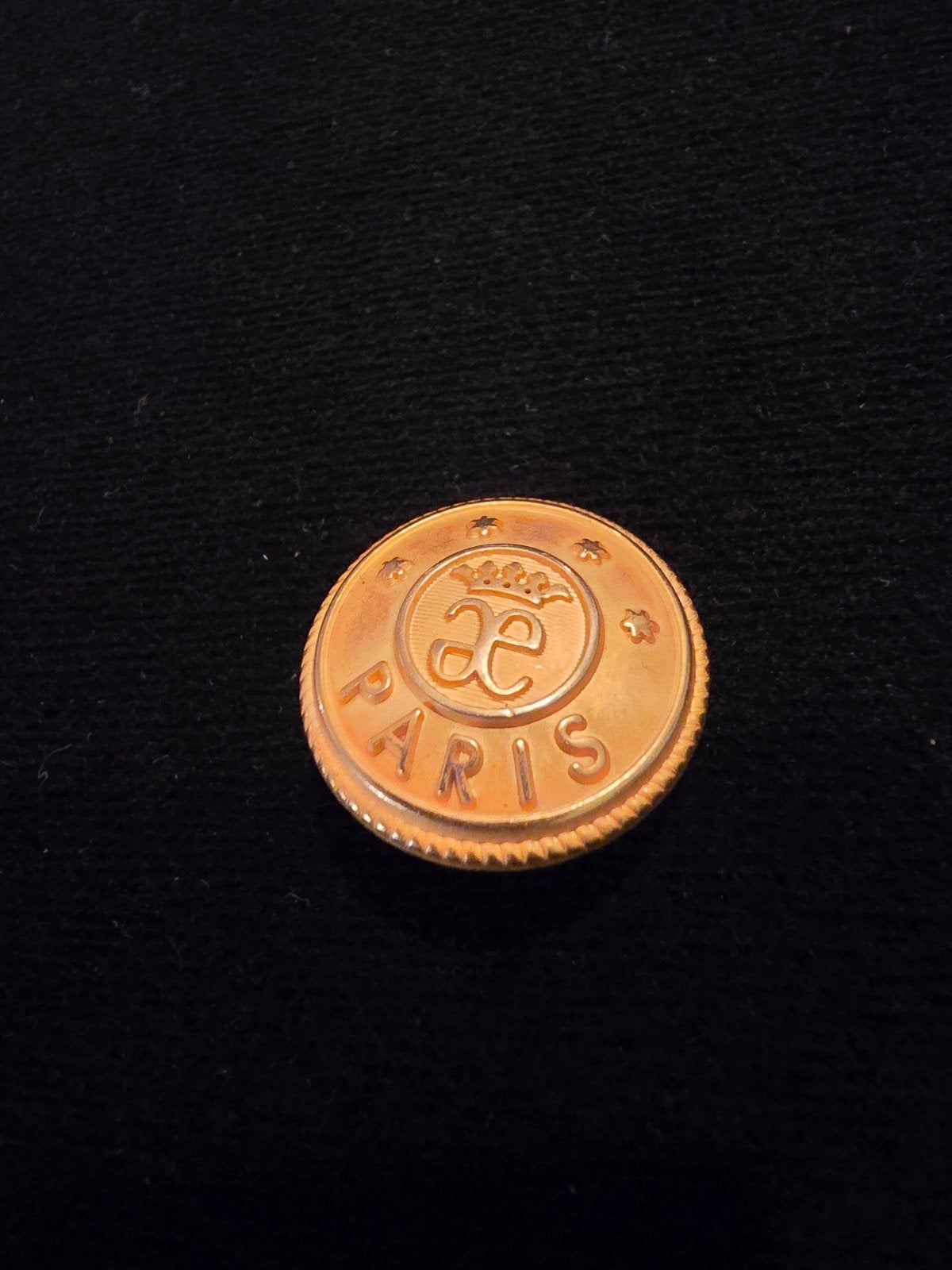 Bouton AE Paris militaire ou officier français uniforme, Collections, Enlèvement ou Envoi