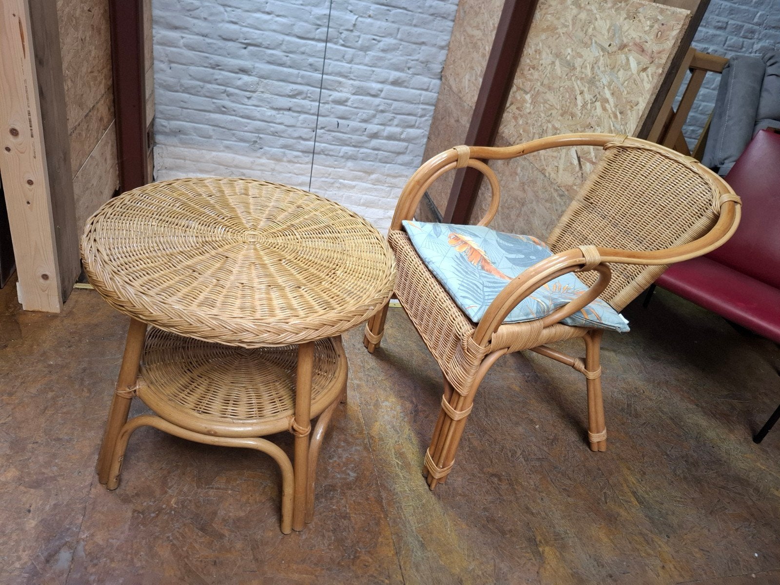 Table basse ronde et chaise en rotin osier, Maison & Meubles, Enlèvement, Rond
