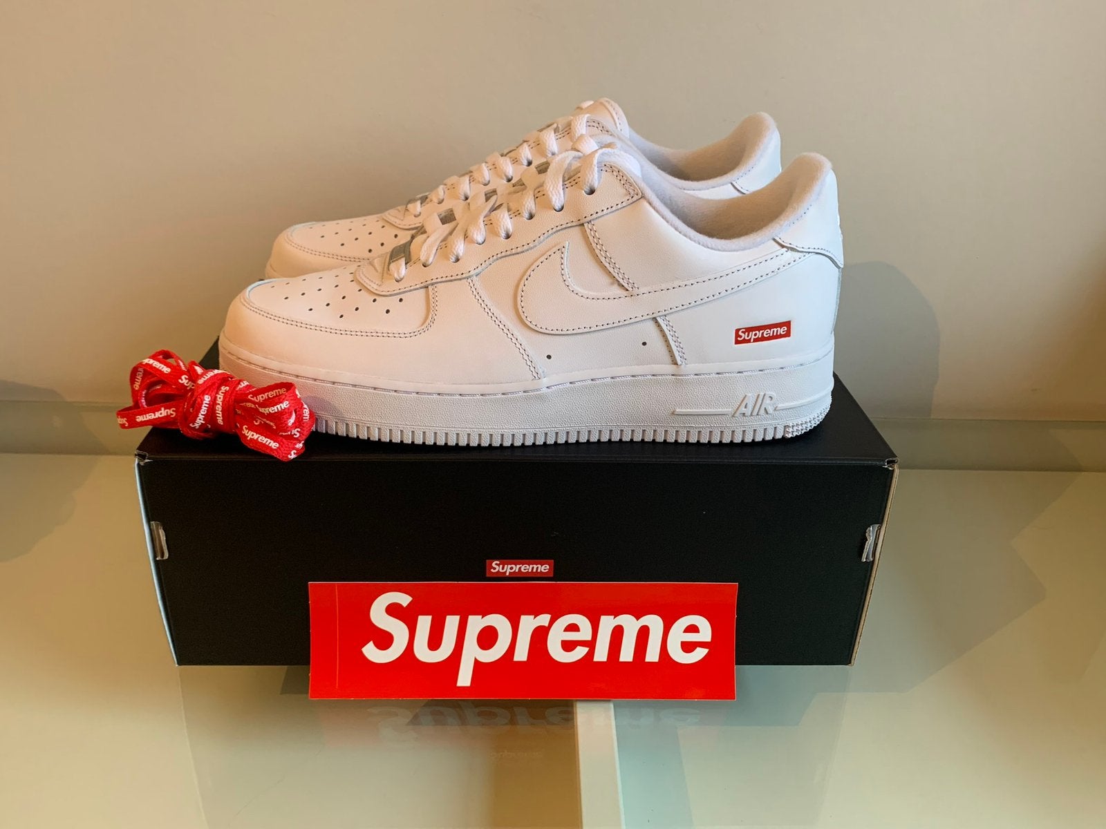 Nike Air Force 1 x Supreme “ White “ Maat 44, Wit, Nieuw, Ophalen of Verzenden, Sneakers