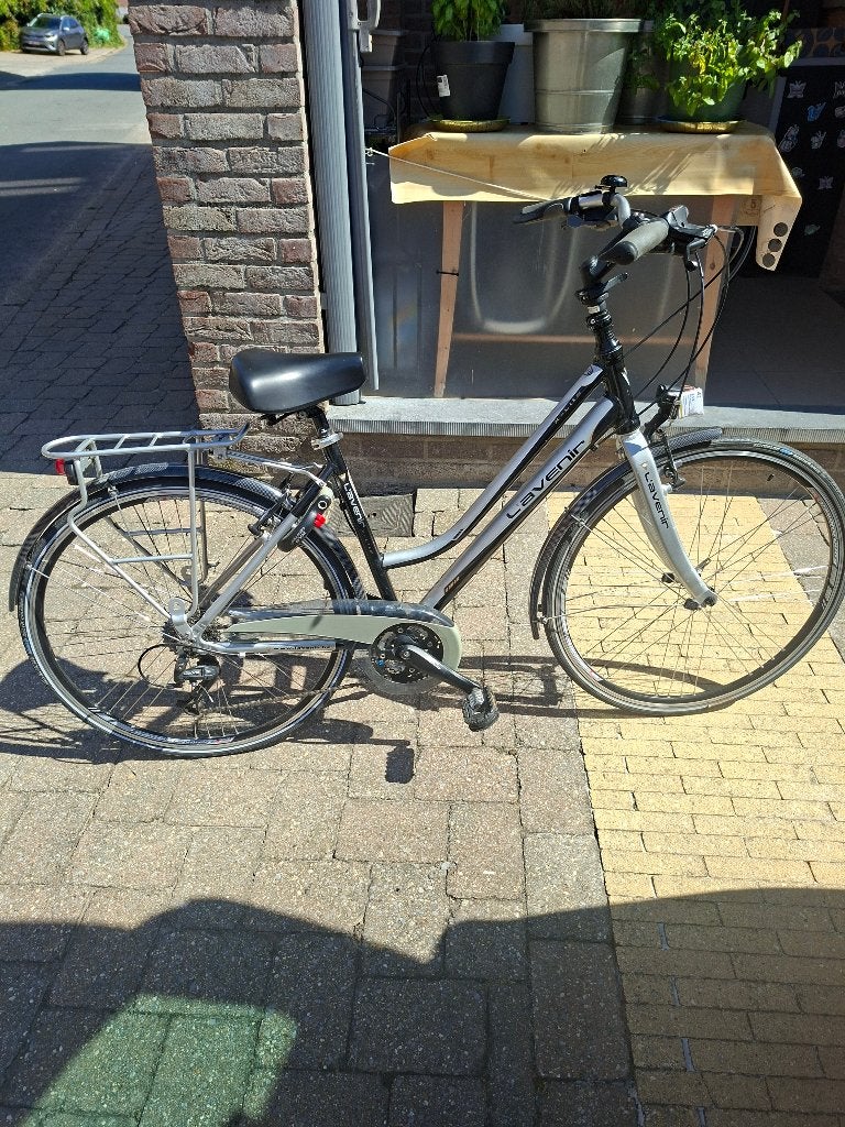 L'AVENIR DAMESFIETS FRAMEMAAT 48, Autres marques, Vitesses, Frein sur jante, Comme neuf