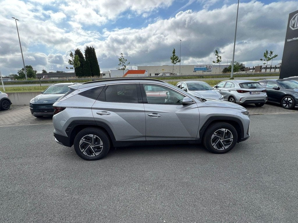 Hyundai Tucson 1.6 T-GDi 48V Feel 7-DCT (automatique), https://public.car-pass.be/vhr/ed7a8f10-50d4-4ec8-971b-63ac63929b3a, Argent ou Gris