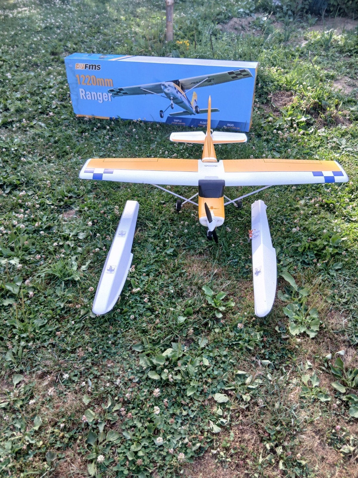 Avion télécommandé, Enlèvement