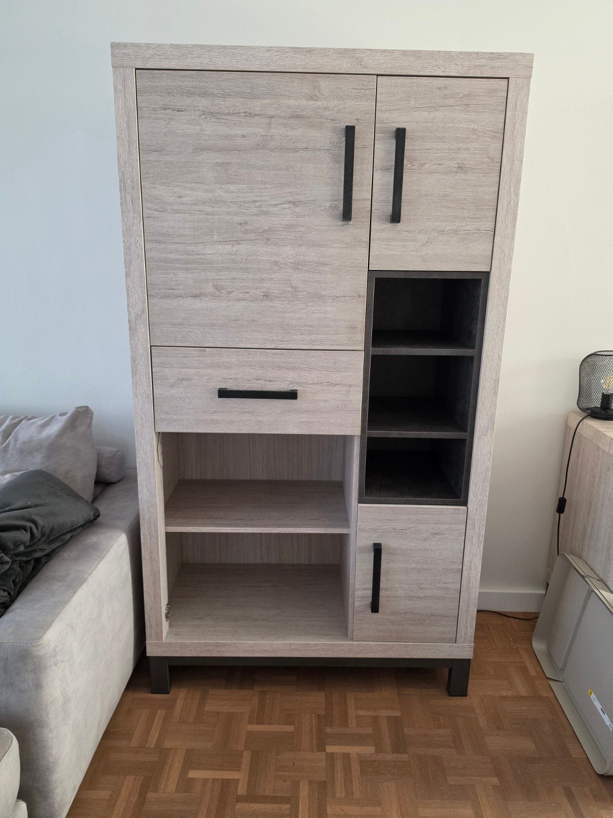 Gratis woonkamer kast, Ophalen