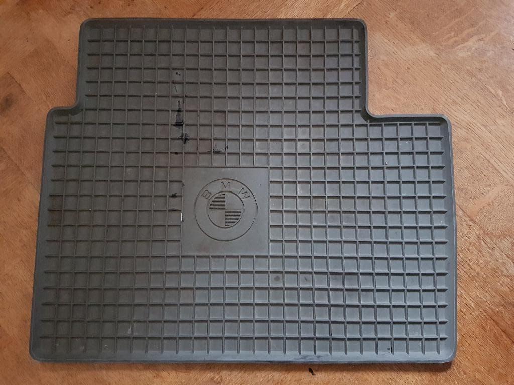 BMW E36 série 3 1990 3 tapis de sol original 25 euros, Autos : Pièces & Accessoires, Habitacle & Garnissage, BMW, Enlèvement