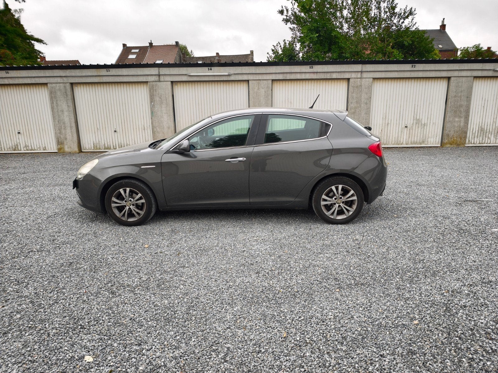 Alfa Romeo Giulietta 1.6 JTDm 11.2010 248.000 km 77 kw, Auto's, Alfa Romeo, Euro 5, 5 deurs, Particulier, Parkeersensor