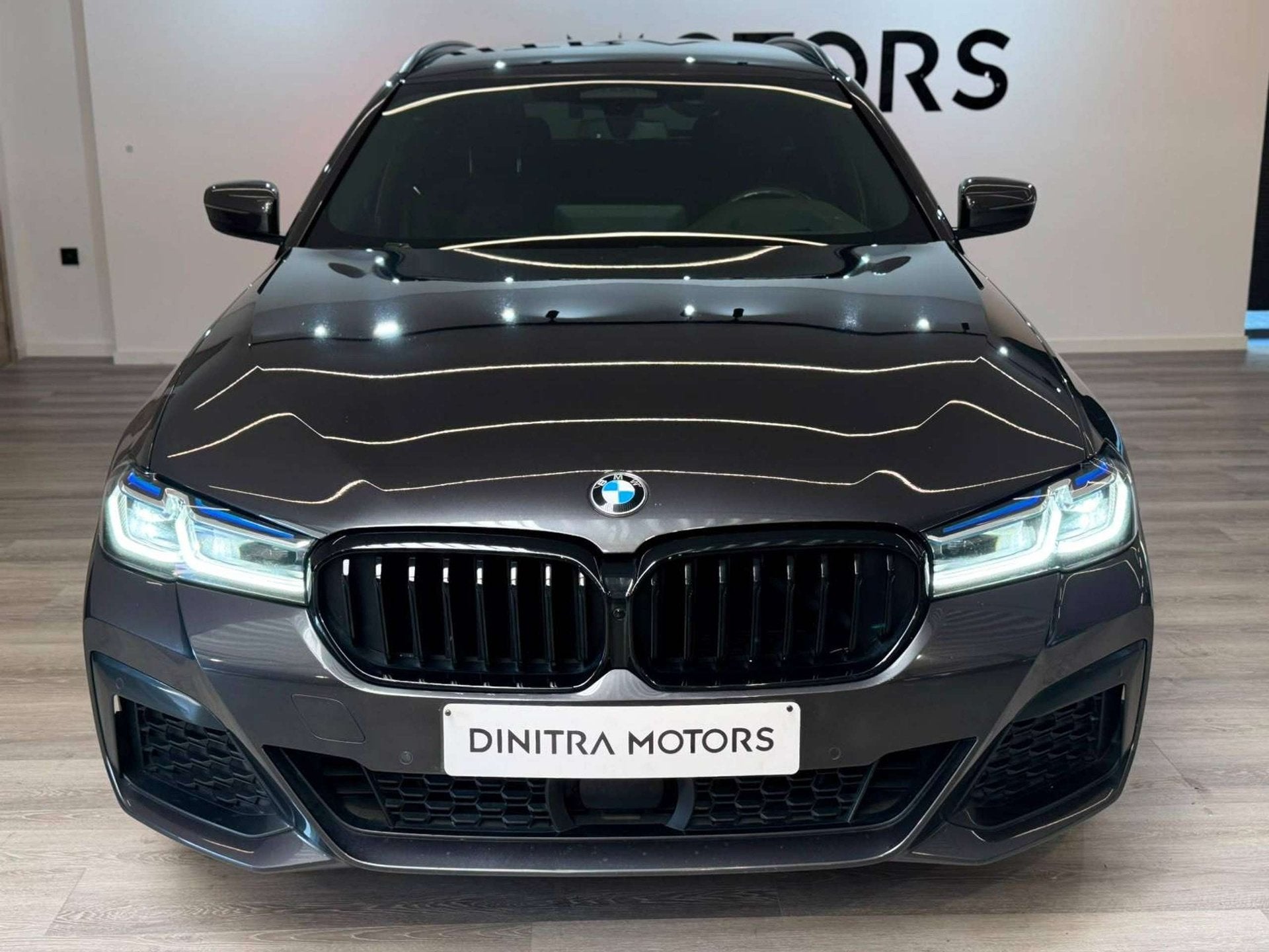 BMW 530 Facelift M-Sport - Carplay/Navi/ACC/LED/HUD/Memory/A, Automaat, 4 cilinders, Alcantara, Zwart