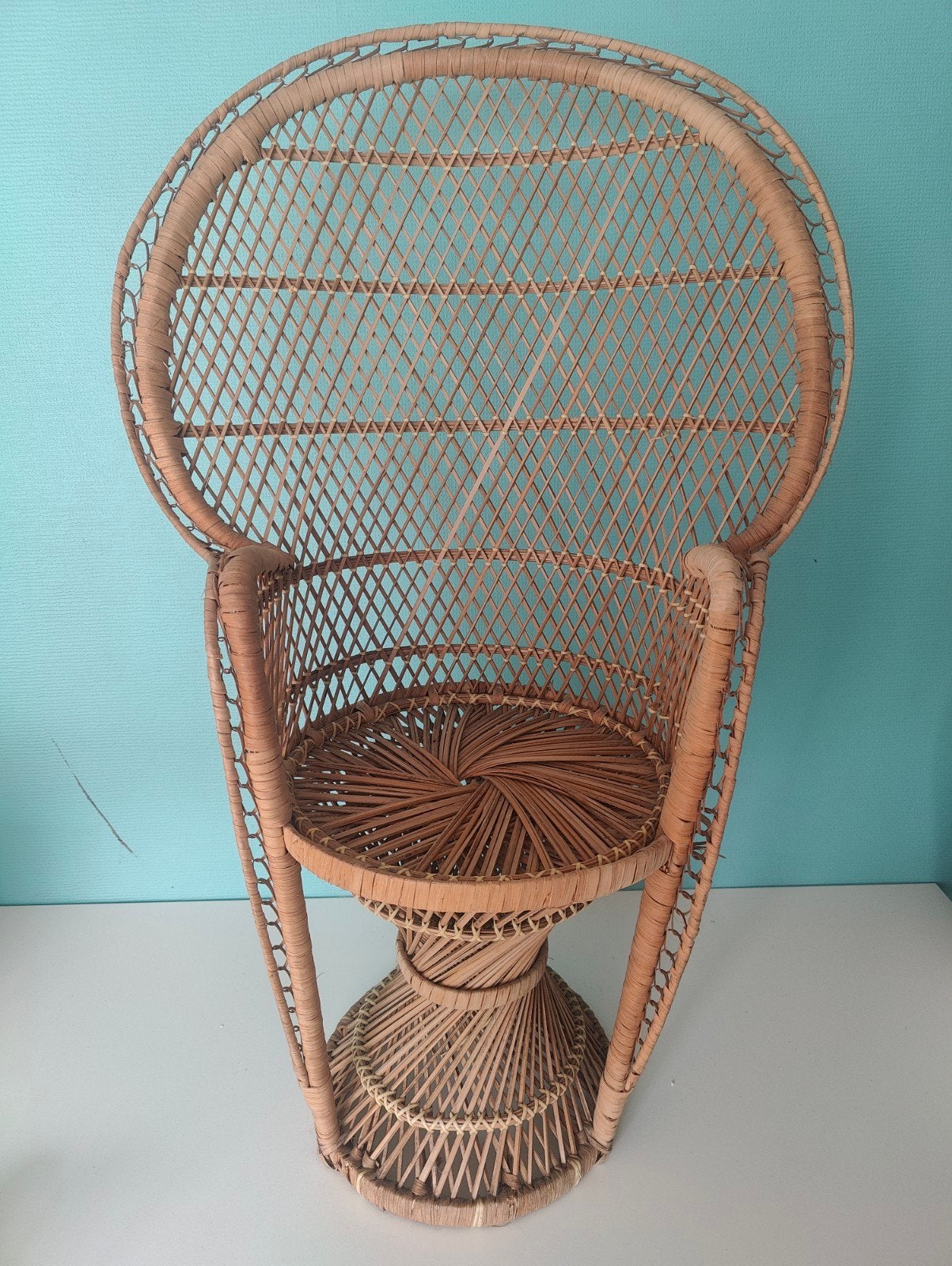 Rotan kinderstoel, Ophalen