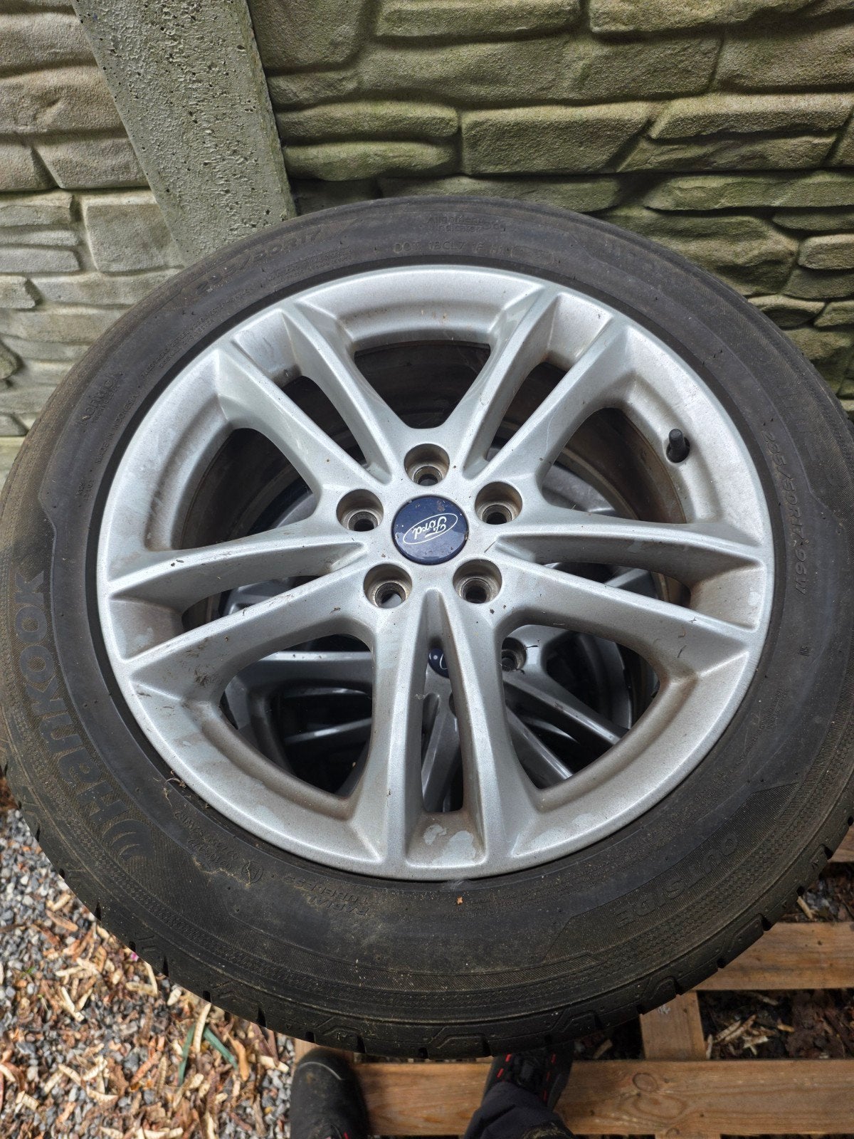 Ford velgen + band hankook 23550R17 96W, Véhicule de tourisme, Pneus été, Enlèvement, 235 mm