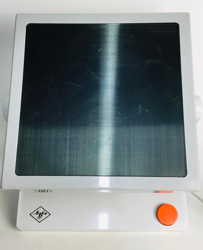 AGFA Vintage donkere kamer lamp type 8730 Duitsland 1970, Ophalen of Verzenden, Agfa gevaert, Info@agfa.com, Septestraat 27, B-2640 Mortsel
