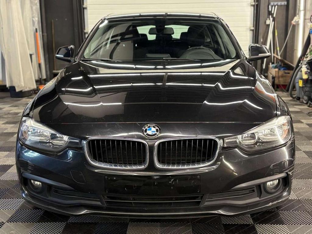 BMW 318 D Touring bj. 2016 Euro 6, Auto's, 135 pk, 4 cilinders, Start-stop-systeem, Bedrijf