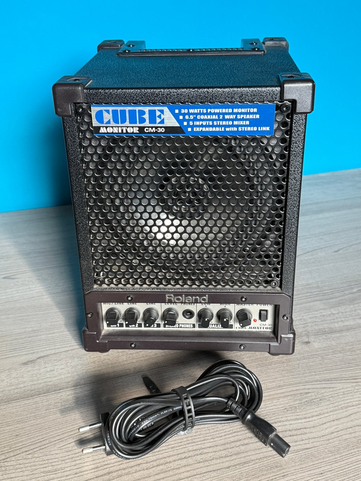 Roland CM-30 Cube Monitor + micro, Ophalen of Verzenden, Zo goed als nieuw