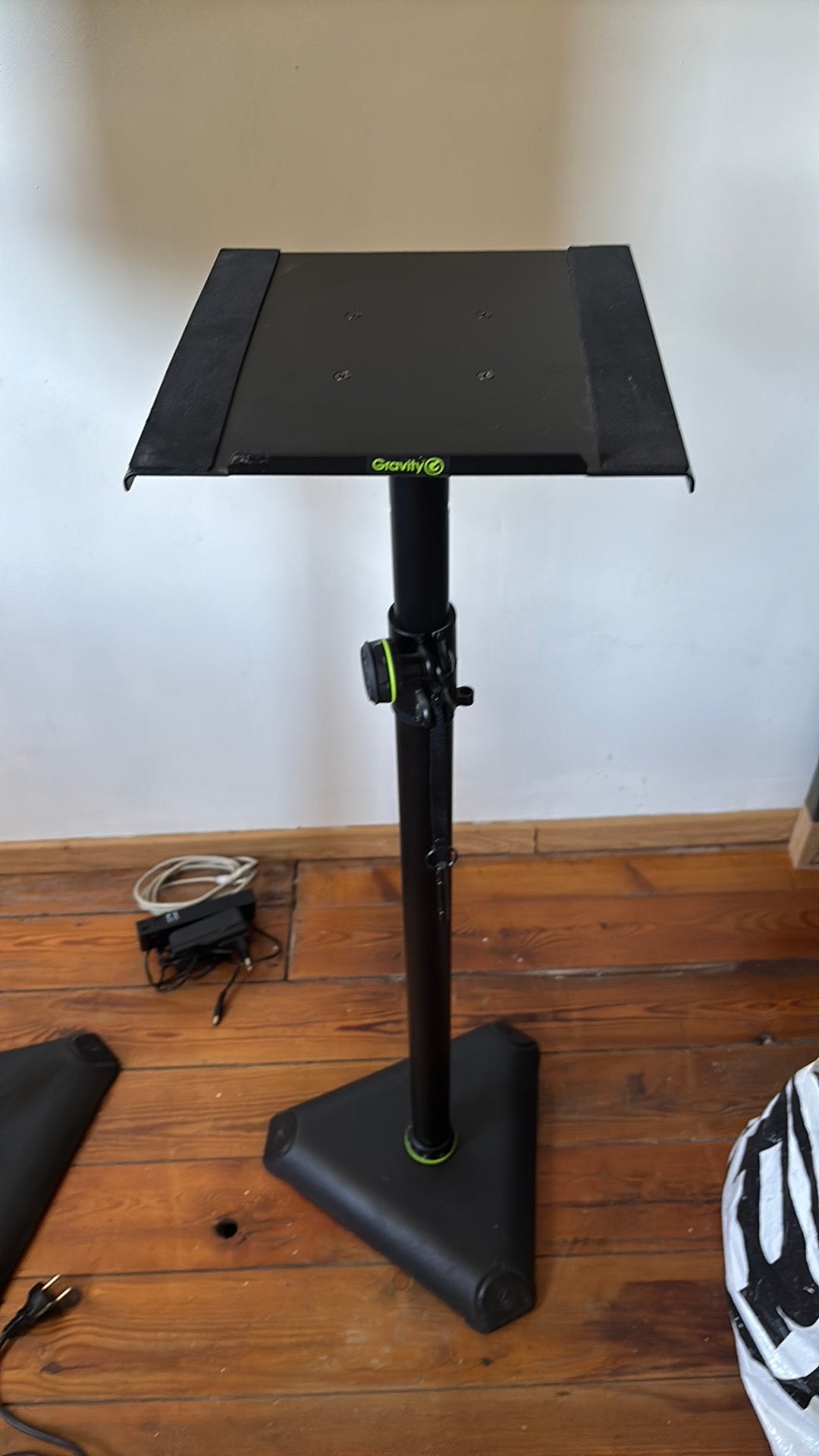 Gravity monitor stands, Muziek en Instrumenten, Ophalen, Zo goed als nieuw