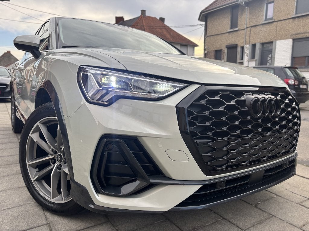 Audi Q3 Sportback 35 TDi S tronic/COCKPIT-CARPLAY/GARANTiE, Cuir et Alcantara, 5 portes, Automatique, Phares entièrement LED