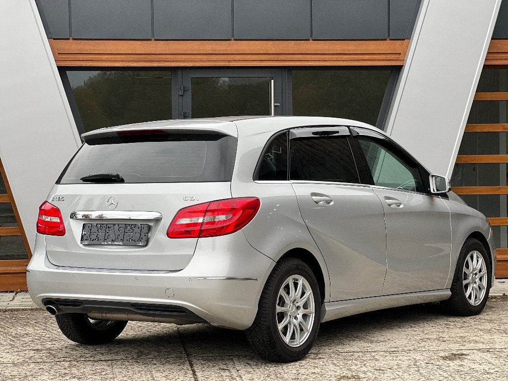 Mercedes B180d - AUTOMAAT - 46000KM - GARANTIE, Autos, Achat, Entreprise, Automatique, Tissu