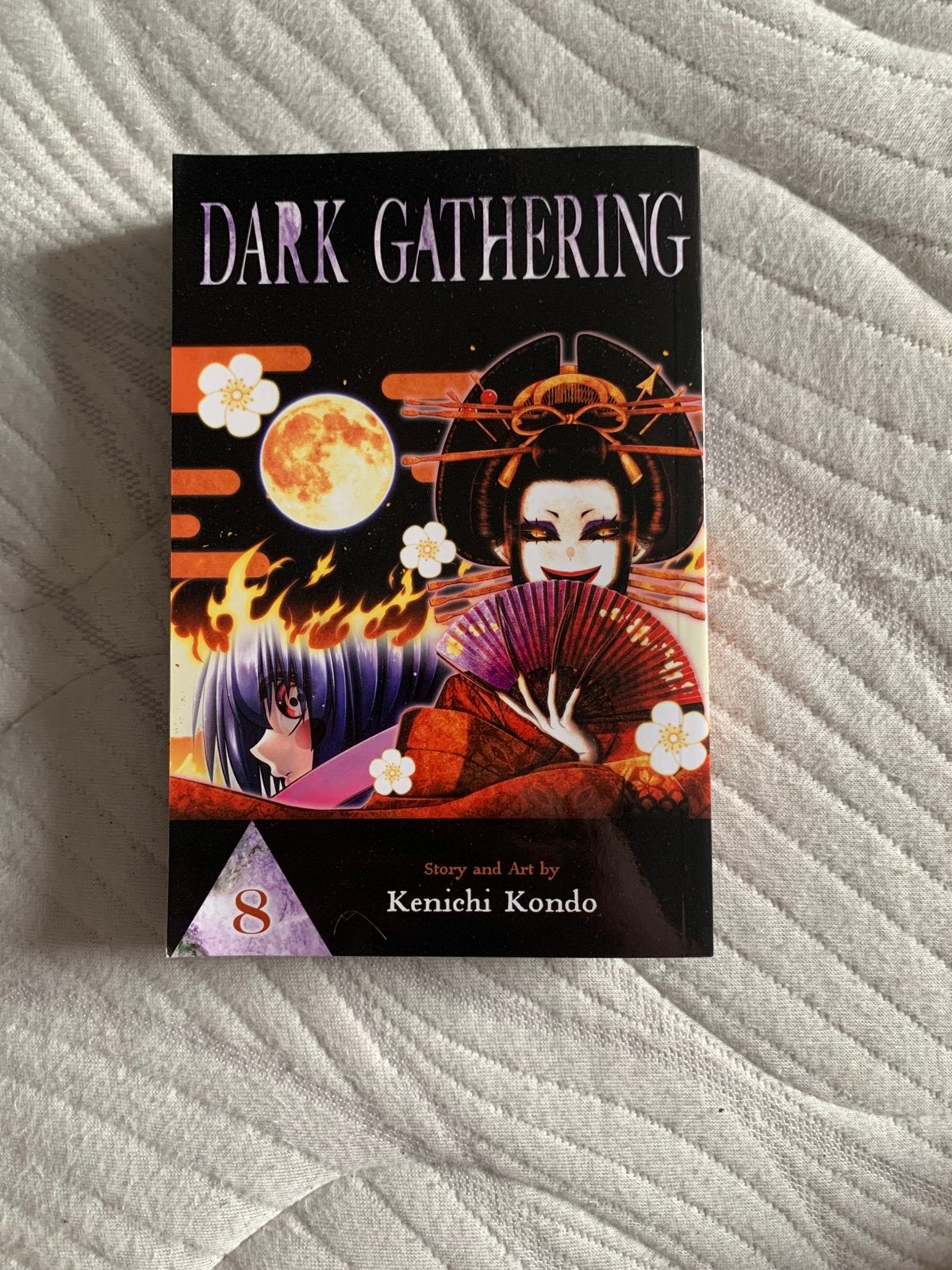 Dark gathering volume 8, Boeken, Ophalen of Verzenden, Zo goed als nieuw, België