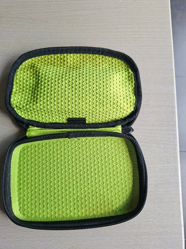 Tom Tom beschermhoes, Auto diversen, Ophalen, Zo goed als nieuw