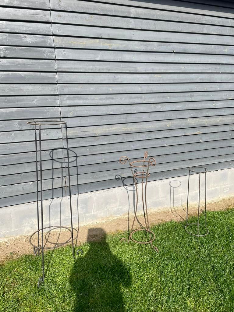 3 metalen plantenstaanders metaal, Ophalen, Zo goed als nieuw, Metaal