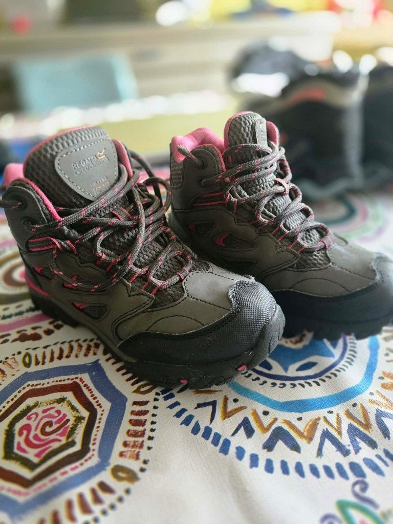 bergschoenen kinderen, Enfants & Bébés, Vêtements enfant | Chaussures & Chaussettes, Decathlon, Comme neuf, Enlèvement, Chaussures
