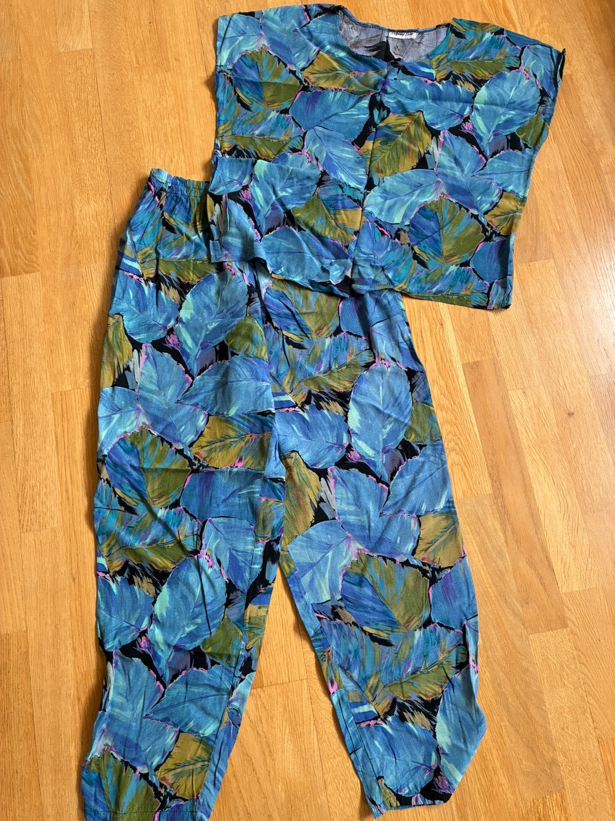 Lot de 10 vêtements femme taille 42 bon etat, Enlèvement, Porté, Taille 42/44 (L)