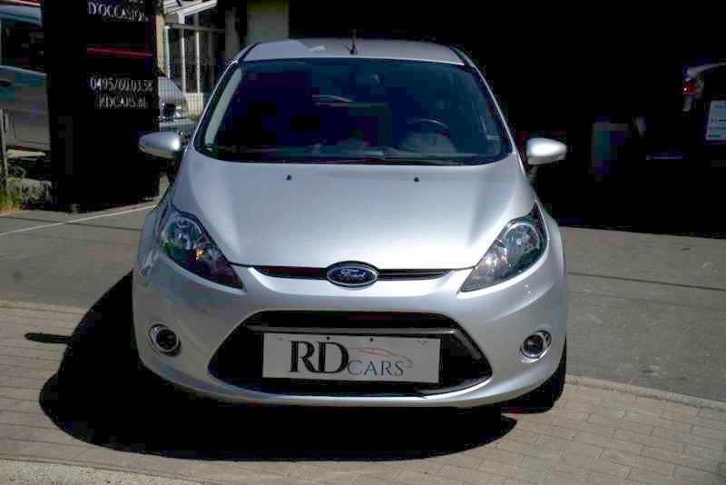 FORD FIESTA 5 P 1200 CC ESSENCE 90000KM GARANTIE 1 AN, 1242 cm³, Achat, Entreprise, Boîte manuelle