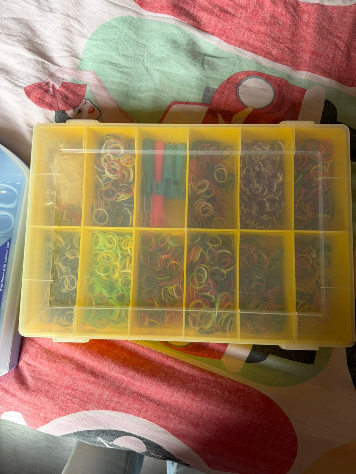 Doos met loombandjes, Ophalen of Verzenden, Zo goed als nieuw